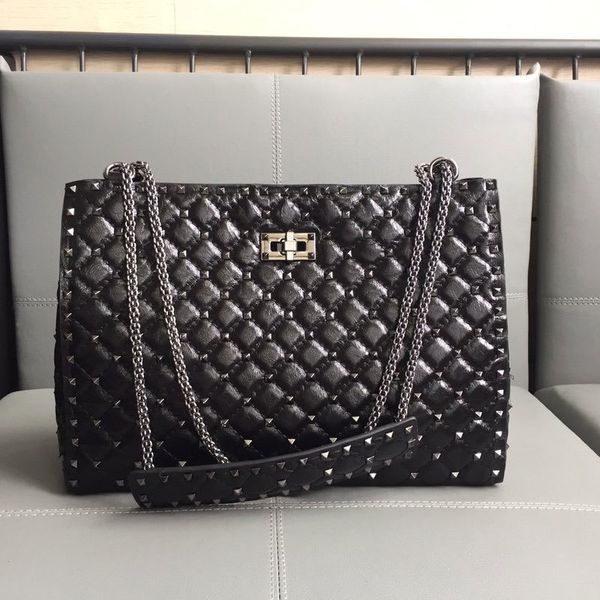 large capacity package crossbody bag shopping bags clutch fashion sheepskin genuine leather full rivet women chain handbag, Red;black
large capacity package crossbody bag shopping bags clutch fashion sheepskin genuine leather full rivet women chain handbag, Red;black