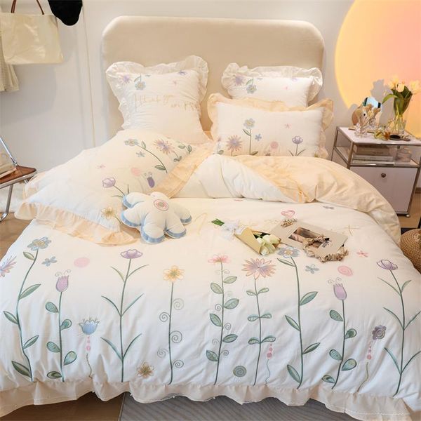 bedding sets luxury princess set soft breathable 400tc washed cotton flowers embroidery duvet cover quilt bed linen pillowcas
bedding sets luxury princess set soft breathable 400tc washed cotton flowers embroidery duvet cover quilt bed linen pillowcas