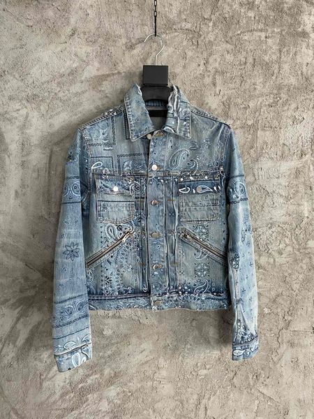 2022 spring and autumn new exquisite embroidery designer denim jacket ~ high-quality washing process us size jacket fashion single-row lapel, Black;brown
2022 spring and autumn new exquisite embroidery designer denim jacket ~ high-quality washing process us size jacket fashion single-row lapel, Black;brown