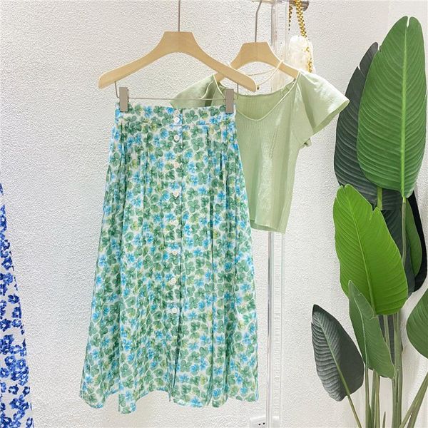 skirts 2021 summer women vintage floral print buttons a-line long female korean fashion chic elastic high waist midi skirt y421, Black
skirts 2021 summer women vintage floral print buttons a-line long female korean fashion chic elastic high waist midi skirt y421, Black