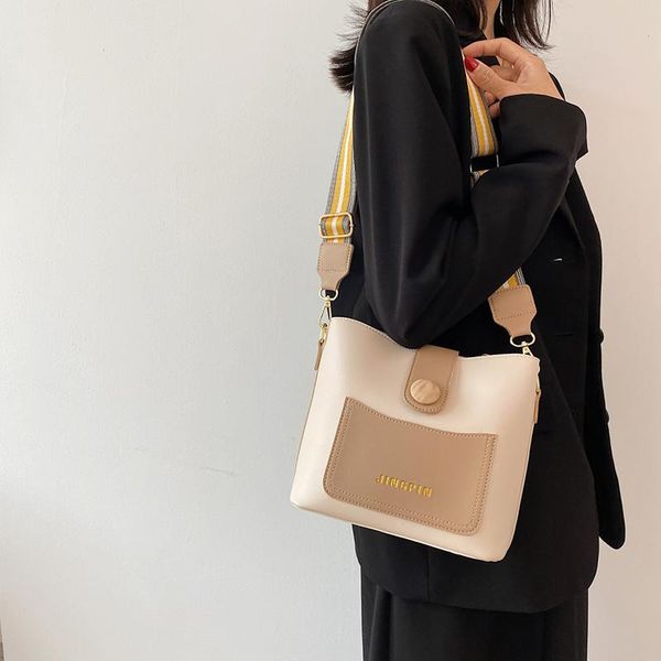 evening bags fashion women patchwork bucket handbag european vintage lady yellow small tote pu leather portable shoulder messenger
evening bags fashion women patchwork bucket handbag european vintage lady yellow small tote pu leather portable shoulder messenger