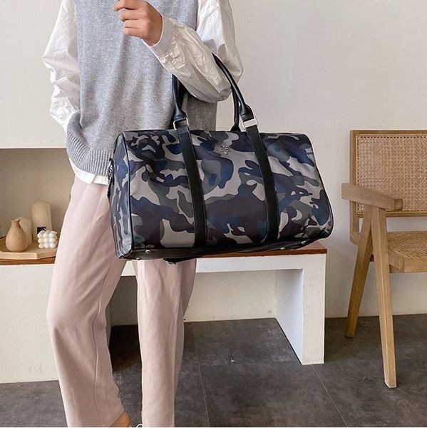 good quality designers men fashion duffle bag triple black oxford travel bags mens handle luggage gentleman business work tote with shoulder
good quality designers men fashion duffle bag triple black oxford travel bags mens handle luggage gentleman business work tote with shoulder