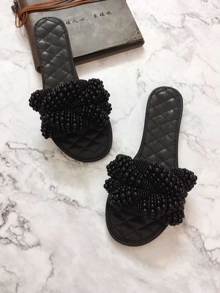 2022 designer men's ladies sandals classic pearl slippers leather slippers flats 663, Black
2022 designer men's ladies sandals classic pearl slippers leather slippers flats 663, Black