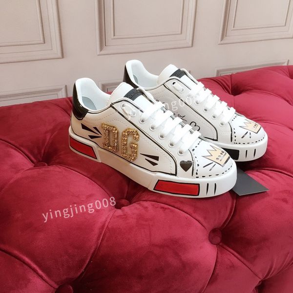 2023new designer fashion brand casual shoes women low sole canvas shoes leather black white original sole sneakers
2023new designer fashion brand casual shoes women low sole canvas shoes leather black white original sole sneakers