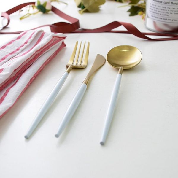 forks 304 stainless steel european style dinnerware sets for kitchen tool portable 4pcs
forks 304 stainless steel european style dinnerware sets for kitchen tool portable 4pcs