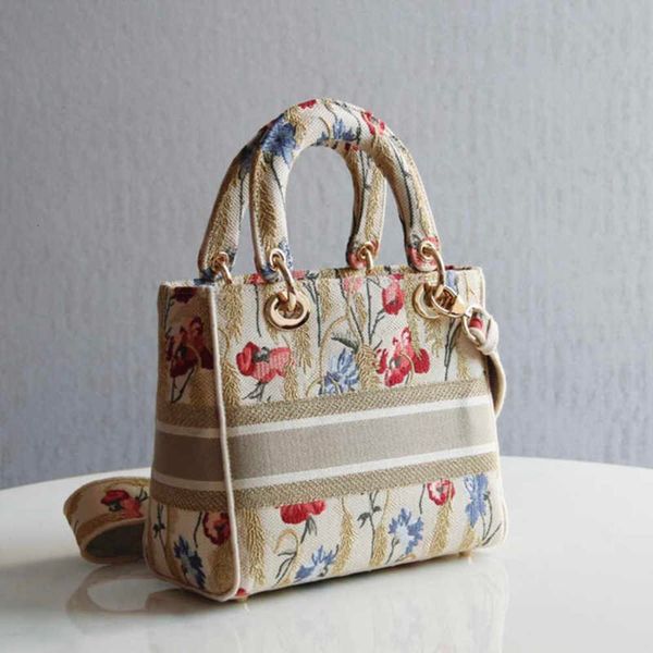 5a+ designer new style women's designer bag 36109 canvas with exquisitely embroidered pale gold hardware solemn atmosphere bag 2021
5a+ designer new style women's designer bag 36109 canvas with exquisitely embroidered pale gold hardware solemn atmosphere bag 2021