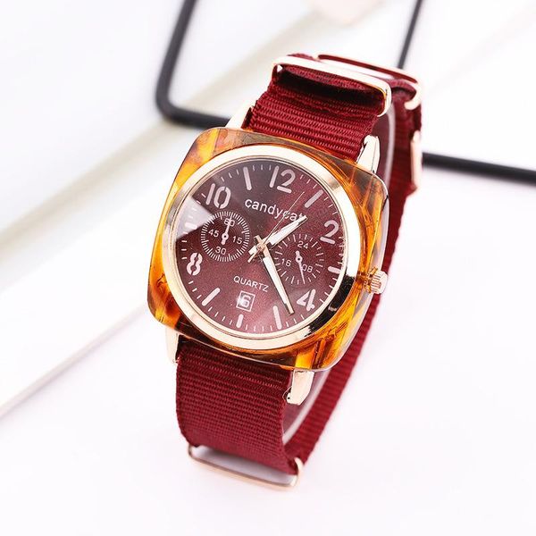 wristwatches women watches canvas nylon strap square watch students korean style simple fashion couple men gift, Slivery;brown
wristwatches women watches canvas nylon strap square watch students korean style simple fashion couple men gift, Slivery;brown