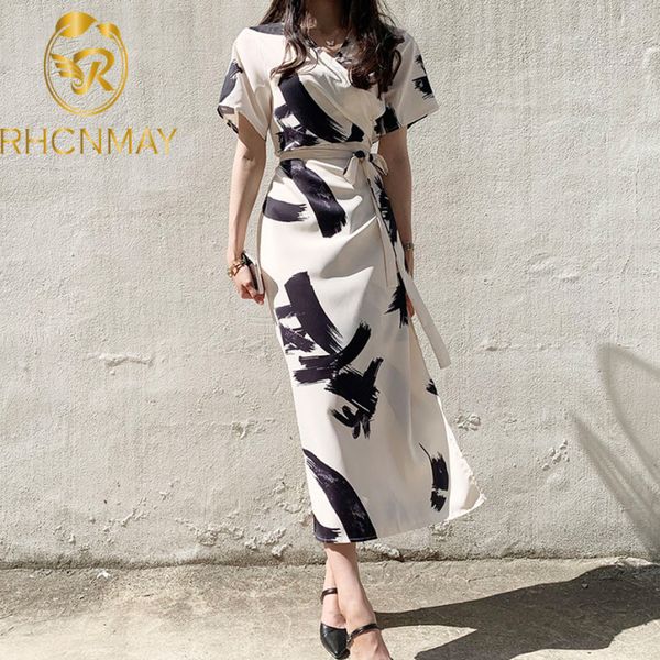 2021 summer new simple ladies loose robe casual runway dresses women elegant retro ink printing v-neck lace-up slim dressswimwear bathing su, Black;gray
2021 summer new simple ladies loose robe casual runway dresses women elegant retro ink printing v-neck lace-up slim dressswimwear bathing su, Black;gray