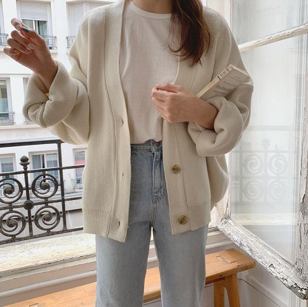 women's knits & tees 2021 winter autumn sweater v-neck buttons cardigan for women oversized fashionable korean knitwears female clothin, White
women's knits & tees 2021 winter autumn sweater v-neck buttons cardigan for women oversized fashionable korean knitwears female clothin, White