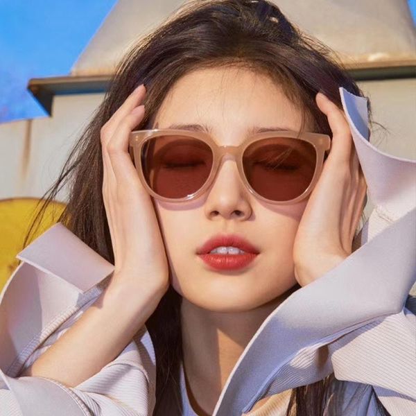 sunglasses jisu celebrity inspired female ins wind xiaohongshu internet face vintage nai cha se glasses korean-style, White;black
sunglasses jisu celebrity inspired female ins wind xiaohongshu internet face vintage nai cha se glasses korean-style, White;black
