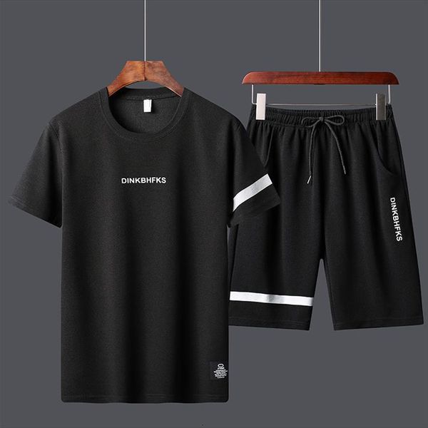 men's 2 pieces set t shirt summer fashion men tracksuit bermuda masculina board shorts sleeve printed sportswear casual male clothing s, Gray
men's 2 pieces set t shirt summer fashion men tracksuit bermuda masculina board shorts sleeve printed sportswear casual male clothing s, Gray