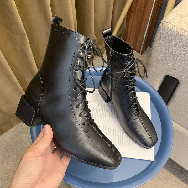 martin boots women motorcycle shoes high lady girl black white female comfortable platforms 2021 antumn fashion boots for woman k810
martin boots women motorcycle shoes high lady girl black white female comfortable platforms 2021 antumn fashion boots for woman k810
