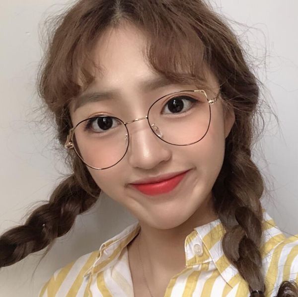 sunglasses 2021 women round glasses frames anti-blue light cat eye metal men optical fashion computer eyeglasses, White;black
sunglasses 2021 women round glasses frames anti-blue light cat eye metal men optical fashion computer eyeglasses, White;black