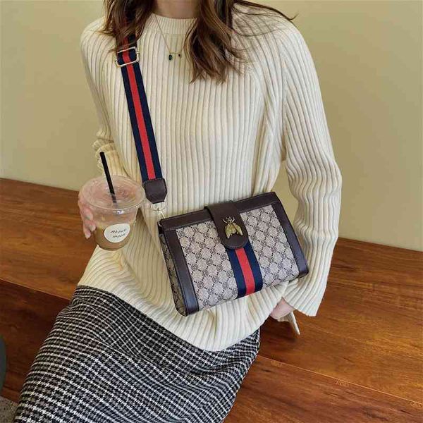 80% off minority bag female autumn winter new fashion wide shoulder belt single shoulder messenger bag contrast color small square handbags 
80% off minority bag female autumn winter new fashion wide shoulder belt single shoulder messenger bag contrast color small square handbags
