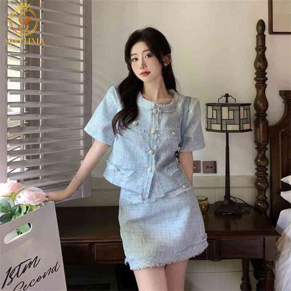 casual dresses korean elegant fashion skirt suits tweed 2 piece set women short sleeve jacket coat waist two outfits, Black;gray
casual dresses korean elegant fashion skirt suits tweed 2 piece set women short sleeve jacket coat waist two outfits, Black;gray