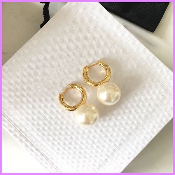 cute retro pearl earrings women street fashion earring designers jewelry mens for gifts designer ear studs gold round earring d219086f, Golden;silver
cute retro pearl earrings women street fashion earring designers jewelry mens for gifts designer ear studs gold round earring d219086f, Golden;silver