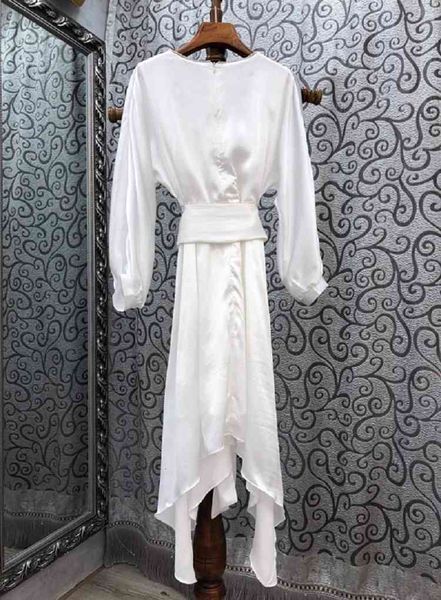 dresses white autumn style women v-neck crystal beading deco long sleeve party asymmetrical, Black;gray
dresses white autumn style women v-neck crystal beading deco long sleeve party asymmetrical, Black;gray
