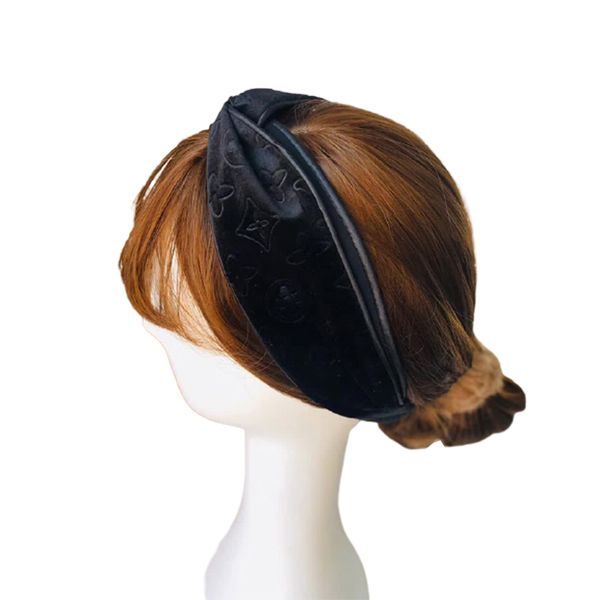 brand velvet elastic turban heaband hair bands for women and men brand winter warm headbands headwraps bandanas gift quality, Silver
brand velvet elastic turban heaband hair bands for women and men brand winter warm headbands headwraps bandanas gift quality, Silver