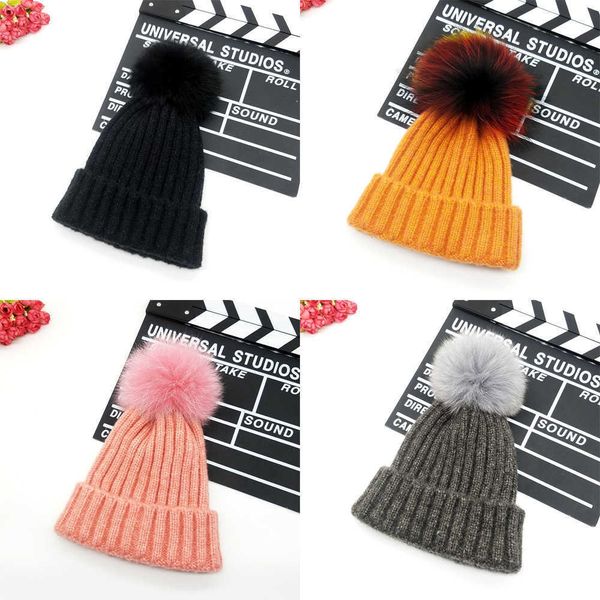 hat female winter korean version versatile fashion real fox wool big ball blended warm knitting, Blue;gray
hat female winter korean version versatile fashion real fox wool big ball blended warm knitting, Blue;gray