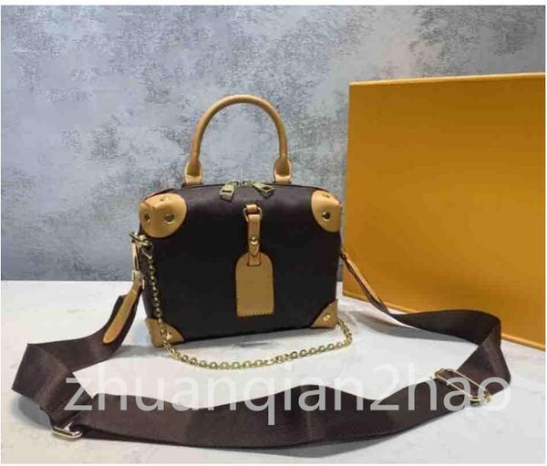 r handbag messenger bag with frame wallet luxury lady shoulder bag heart-shaped golden chain disco shoulder bag
r handbag messenger bag with frame wallet luxury lady shoulder bag heart-shaped golden chain disco shoulder bag