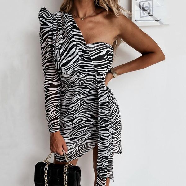 casual dresses one sleeve shoulder zebra print bodycon mini dress long backage hip slim party club autumn elegant short vestidos, Black;gray
casual dresses one sleeve shoulder zebra print bodycon mini dress long backage hip slim party club autumn elegant short vestidos, Black;gray