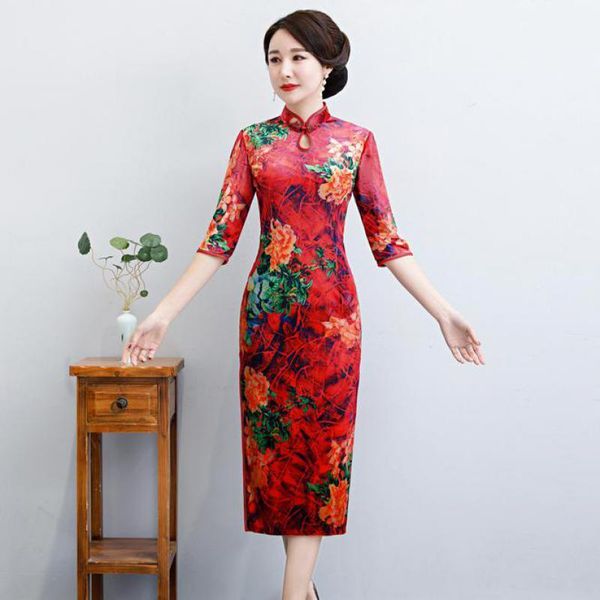 ethnic clothing mandarin collar chinese traditional cheongsam female flower slim qipao vintage button formal party dress gown red vesti
ethnic clothing mandarin collar chinese traditional cheongsam female flower slim qipao vintage button formal party dress gown red vesti
