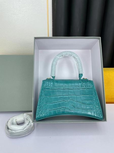 evening bags 2021 fashion classic handbag design crocodile print single shoulder messenger bag wallet
evening bags 2021 fashion classic handbag design crocodile print single shoulder messenger bag wallet