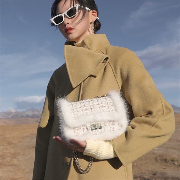 evening bags temperament mink woolen small square bag for fall/winter 2021 style chain shoulder messenger fashion portable fur fem
evening bags temperament mink woolen small square bag for fall/winter 2021 style chain shoulder messenger fashion portable fur fem