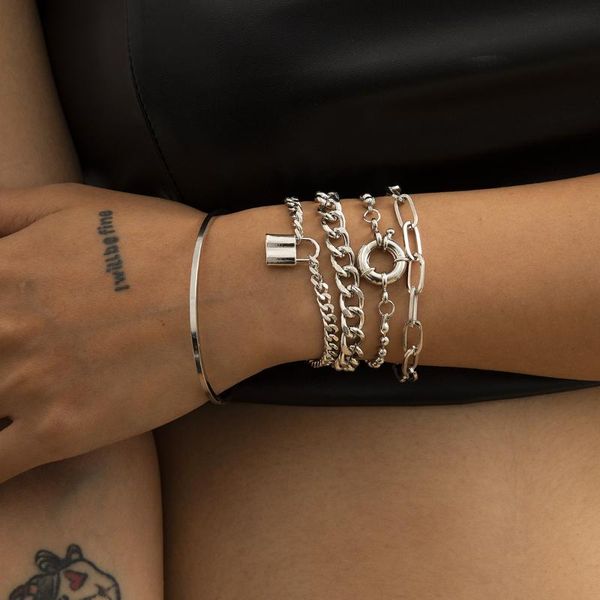 2021 hip hop rock gothic lock buckle twist chian bracelet female festival jewelry geometric circular toggle clasp for women, Black
2021 hip hop rock gothic lock buckle twist chian bracelet female festival jewelry geometric circular toggle clasp for women, Black