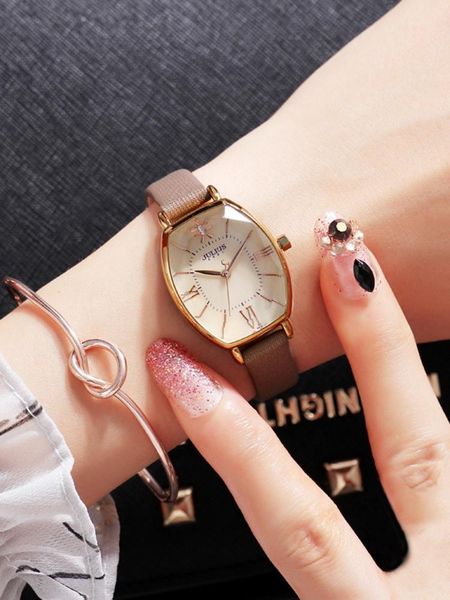 wristwatches bracelet watch for women fashion clock beautiful flower luxury crystal hour girl antique time teenager gold young lady gift, Slivery;brown
wristwatches bracelet watch for women fashion clock beautiful flower luxury crystal hour girl antique time teenager gold young lady gift, Slivery;brown