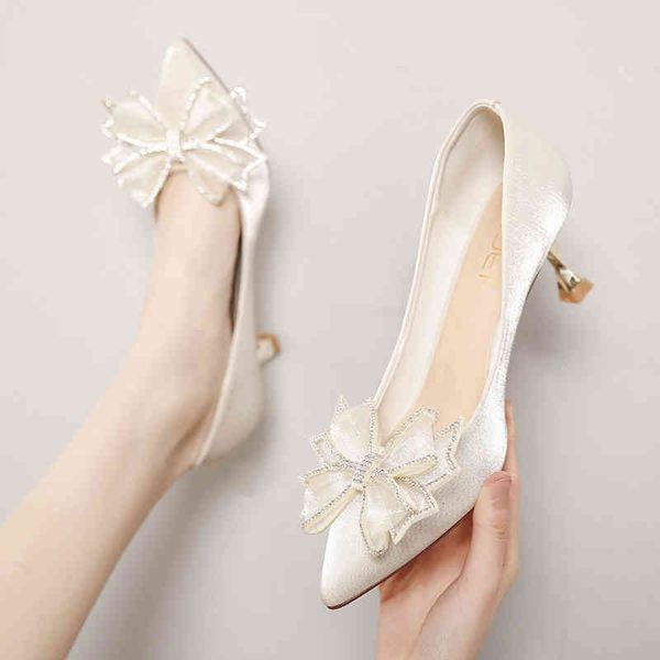 dress shoes satin women's high heels pointed bow with rhinestone banquet wedding women stiletto large size32-43 w cept, Black
dress shoes satin women's high heels pointed bow with rhinestone banquet wedding women stiletto large size32-43 w cept, Black