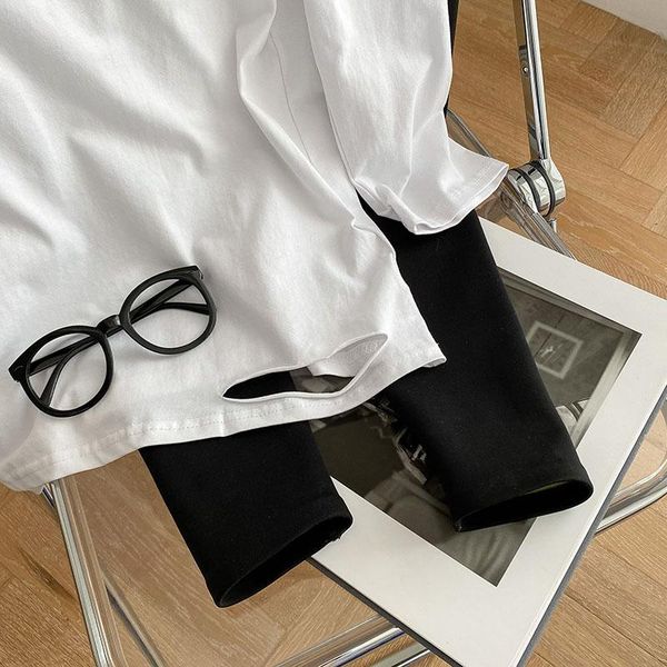 women's t-shirt hole white t-shirts for women summer 2021 o-neck long-sleeved loose casual all match female pulls tees
women's t-shirt hole white t-shirts for women summer 2021 o-neck long-sleeved loose casual all match female pulls tees