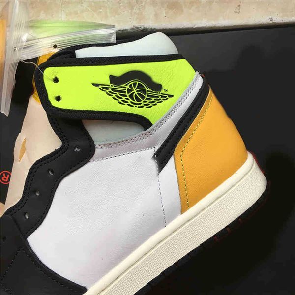 (boxed) men's jumpman 1 basketball shoes and women's yellow white black outdoor casual sportsysny
(boxed) men's jumpman 1 basketball shoes and women's yellow white black outdoor casual sportsysny