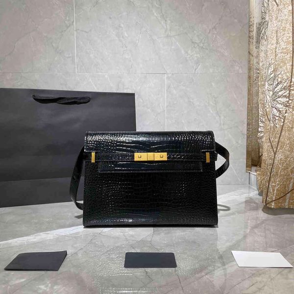 new handbag 7a high-end quality fashion handbag one shoulder diagonal cross leather woman's bag elegant bag interior compartment 579271
new handbag 7a high-end quality fashion handbag one shoulder diagonal cross leather woman's bag elegant bag interior compartment 579271