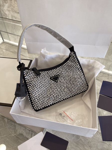 luxury designer bags diamond alar package waistbag chest wallet matching fabric handbags handbags crossbody shoulder messenger bag handbag p
luxury designer bags diamond alar package waistbag chest wallet matching fabric handbags handbags crossbody shoulder messenger bag handbag p