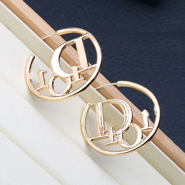 new round exaggerated women's trendy face thin earrings temperament simple personality versatile ear accessories, Silver
new round exaggerated women's trendy face thin earrings temperament simple personality versatile ear accessories, Silver