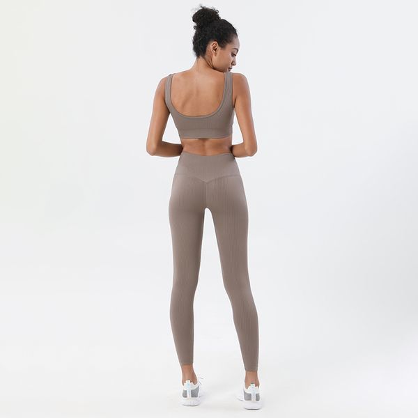 soisou 2 pcs/set knitted seamless fitness yoga set women's tracksuit sportswear training suit women clothing gym 8 colors, Gray 
soisou 2 pcs/set knitted seamless fitness yoga set women's tracksuit sportswear training suit women clothing gym 8 colors, Gray
