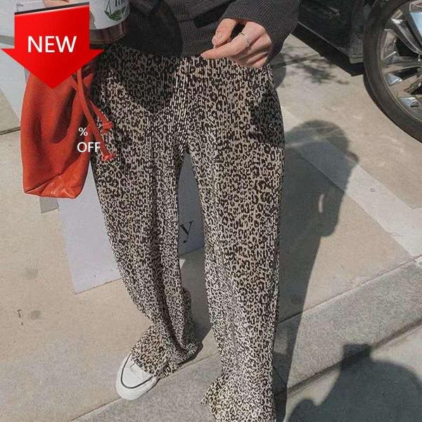 pants female trousers summer wide legs high waist leopard printed elastic full length women's & capris, Black;white
pants female trousers summer wide legs high waist leopard printed elastic full length women's & capris, Black;white