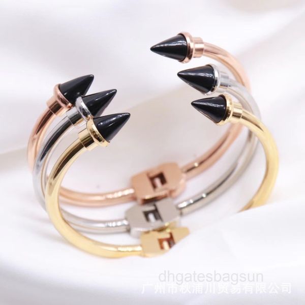 titanium steel bracelet korean fashion black and white shell simple style live selection z0h8
titanium steel bracelet korean fashion black and white shell simple style live selection z0h8