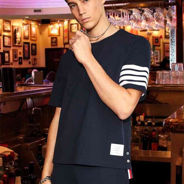 fashion brand tb thom summer new short sleeve men's round neck fashion leisure handsome trend slim t-shirt, White;black
fashion brand tb thom summer new short sleeve men's round neck fashion leisure handsome trend slim t-shirt, White;black