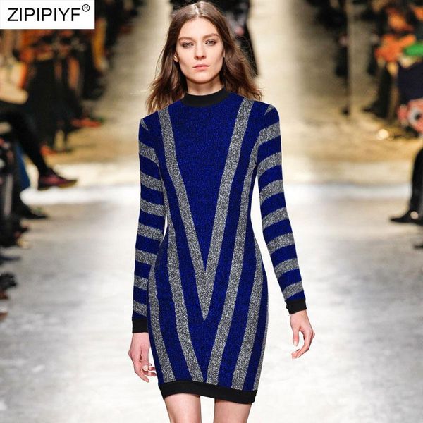 casual dresses 2021 summer runway fashion o neck striped long sleeve loose knitted color block short autumn street women z413, Black;gray
casual dresses 2021 summer runway fashion o neck striped long sleeve loose knitted color block short autumn street women z413, Black;gray