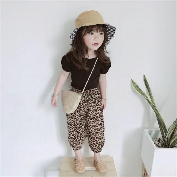 girls suit halter short sleeved t shirt leopard print cropped pants summer childrens clothing, White
girls suit halter short sleeved t shirt leopard print cropped pants summer childrens clothing, White