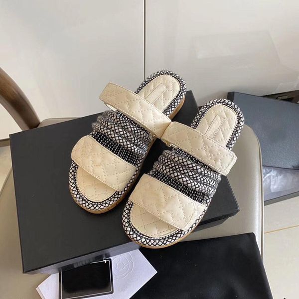 2021 luxury designer women sandals laces lambskin summer leisure solid thick-soled casual shoes all-match fashion comfortable with box size, Black
2021 luxury designer women sandals laces lambskin summer leisure solid thick-soled casual shoes all-match fashion comfortable with box size, Black