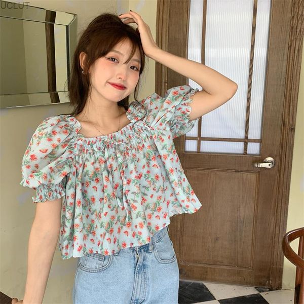 women's blouses & shirts temperament short sleeve shirt with wooden ear edge and floral pieces for design, White
women's blouses & shirts temperament short sleeve shirt with wooden ear edge and floral pieces for design, White