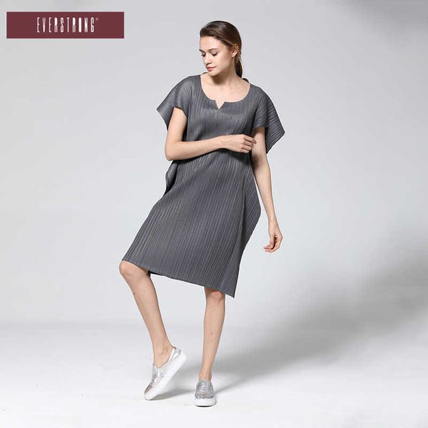 printed sleeveless loose slim summer a-line o neck straight women dress 210615, Black;gray 
printed sleeveless loose slim summer a-line o neck straight women dress 210615, Black;gray