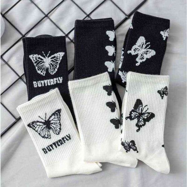women black butterfly long socks middle-tube sock with print cotton breathable lady girls streetwear harajuku kawaii socks y1119, Black;white
women black butterfly long socks middle-tube sock with print cotton breathable lady girls streetwear harajuku kawaii socks y1119, Black;white