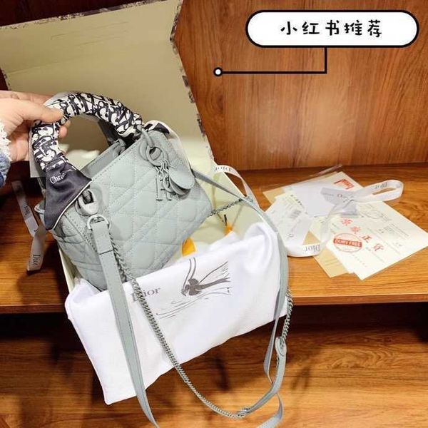 wholesale outlet frosted years d princess new 21 hand messenger bag mini three compartment sheepskin chain bag yw luxurys designers bag
wholesale outlet frosted years d princess new 21 hand messenger bag mini three compartment sheepskin chain bag yw luxurys designers bag