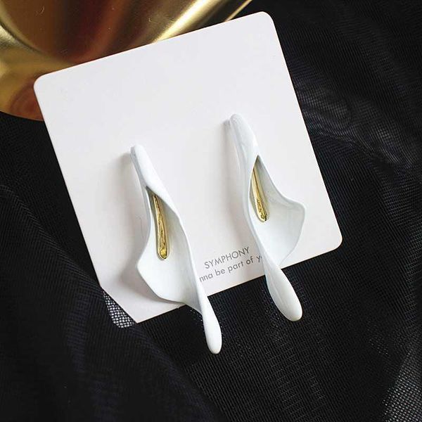 dangle & chandelier aensoa fashion earrings for women 2021 long white geometric calla lily flower drop elegant brand earring jewelry, Silver
dangle & chandelier aensoa fashion earrings for women 2021 long white geometric calla lily flower drop elegant brand earring jewelry, Silver