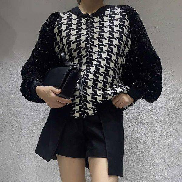 women's jackets sequined hit color jacket for women o neck batwing long sleeve patchwork loose female fashion clothing 2021 d016, Black;brown
women's jackets sequined hit color jacket for women o neck batwing long sleeve patchwork loose female fashion clothing 2021 d016, Black;brown