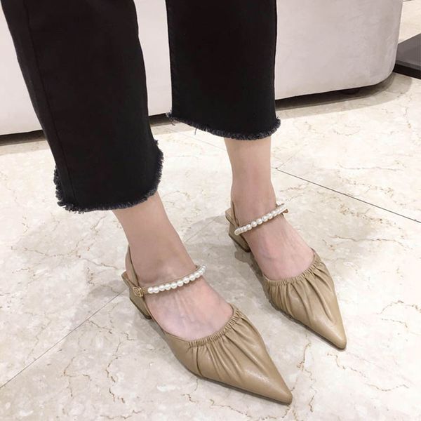 fashion women sandals pointed toe elegant dress shoes thick mid heels pearl decoration buckle strap fashion slides sandals 35-39 210513, Black
fashion women sandals pointed toe elegant dress shoes thick mid heels pearl decoration buckle strap fashion slides sandals 35-39 210513, Black